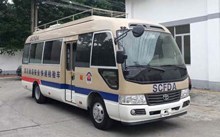 大通食品檢測(cè)車(chē)圖片
