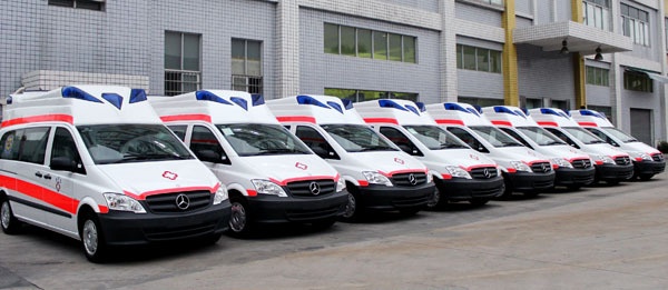 西安急救中心救護(hù)車(chē)交車(chē)現(xiàn)場(chǎng)