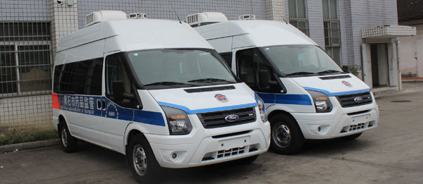 黃石藥監(jiān)局食品安全快檢車(chē)交車(chē)